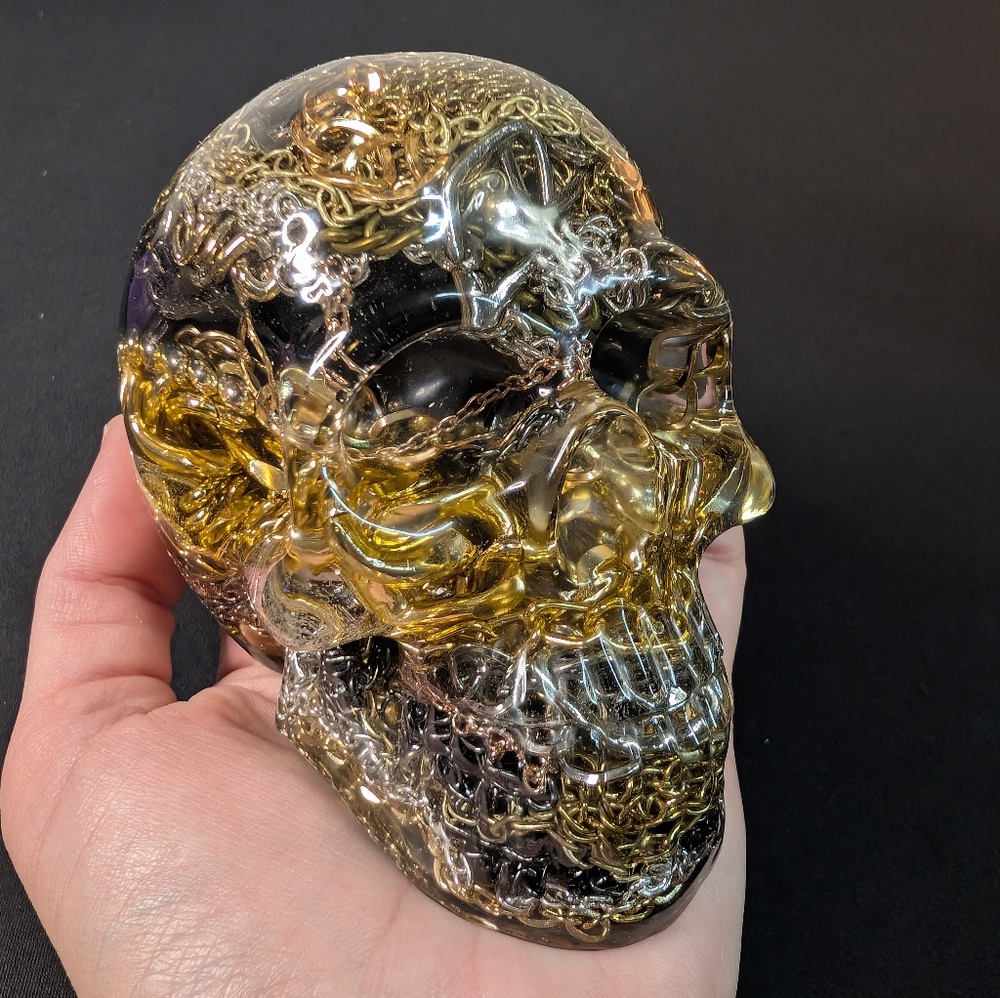 Hand Crafted Vintage Jewelry Chains Skull - Artisan Upcycled Resin Decor Gifts - Picture 9 of 12